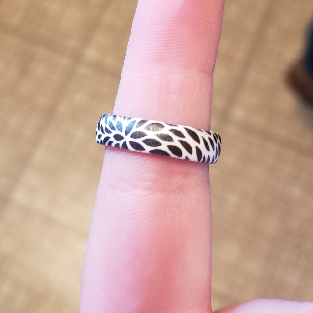 Groove Life Silicone Ring